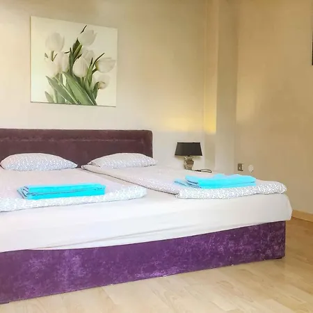 Luxury 12 Apartment